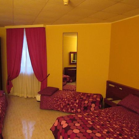 B&B The Sun Swimming & Pool Torino Eksteriør billede