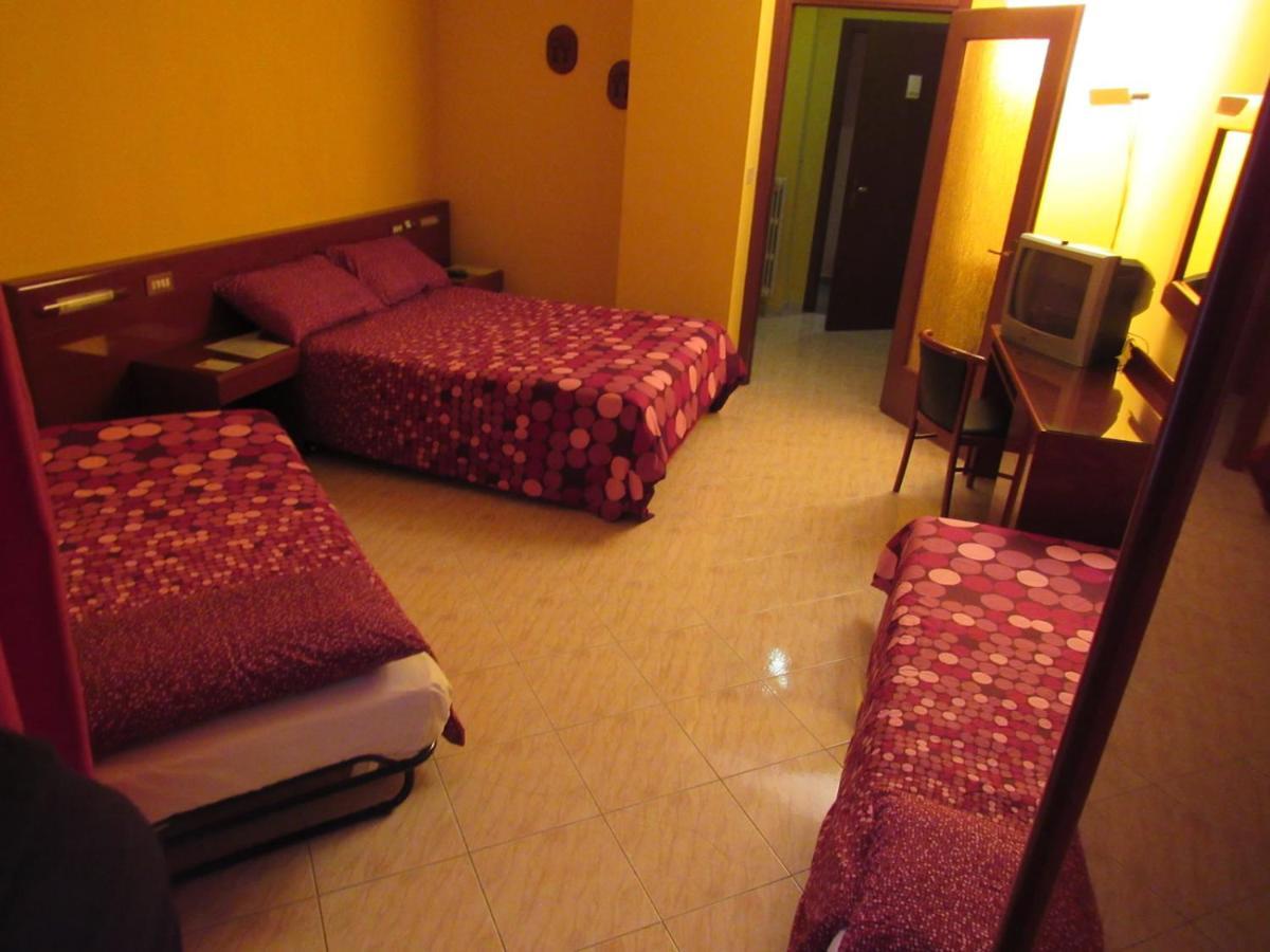 B&B The Sun Swimming & Pool Torino Eksteriør billede